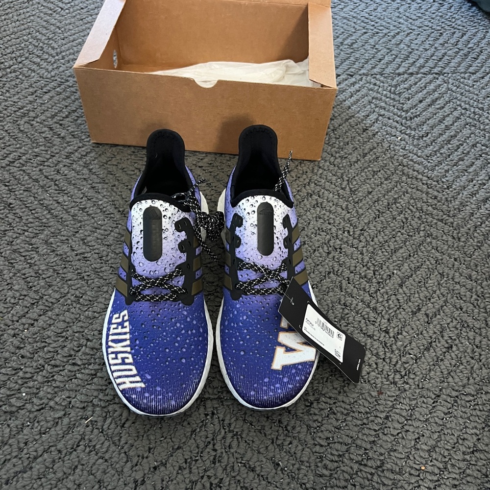 adidas custom UW Huskies purple sneaker. One of a kind Sneakers